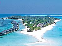 Malediven Kuredu Island Resort - overview